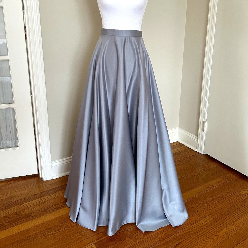 ABS Evening by Allen Schwartz Satin Ball Skirt--Size 4/6 Silver Blue
